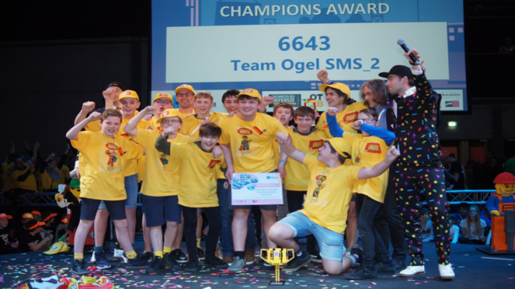 Voor het eerst wint een schoolteam uit Herk-de-Stad de FIRST LEGO League